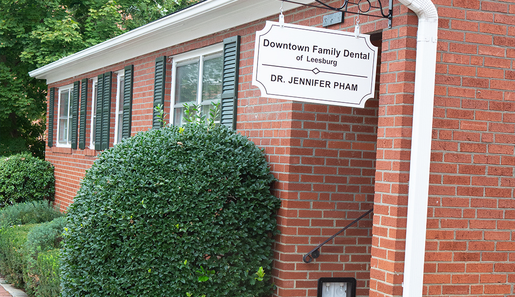Front entry of Downtown Family Dental of Leesburg